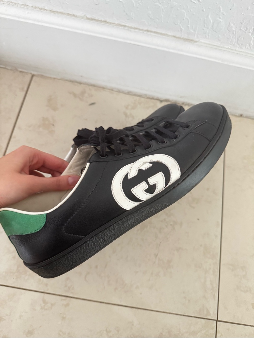 Gucci Black Leather Low-Top Sneakers